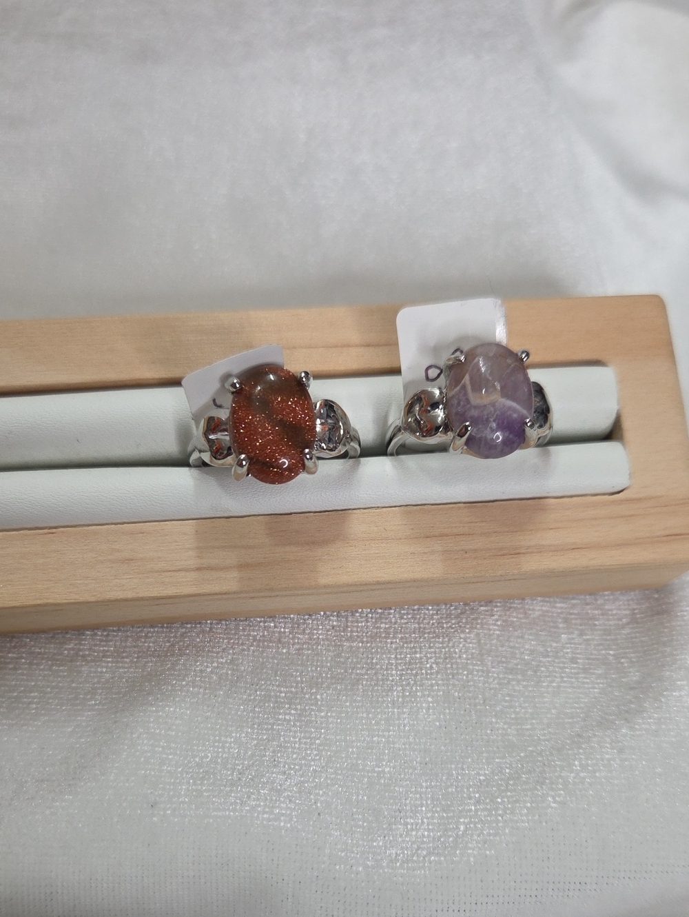 Lot of 2 Fashion Rings Gold Sandstone Light Purple Stone Fashion Rings Size 8.5